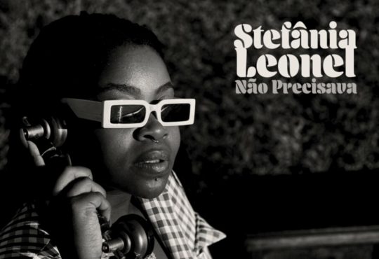 Stefânia Leonel - Não Precisava